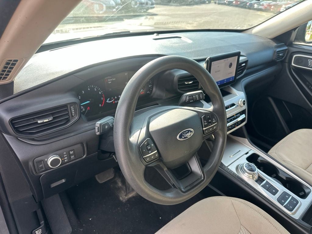 2021 Ford Explorer Base