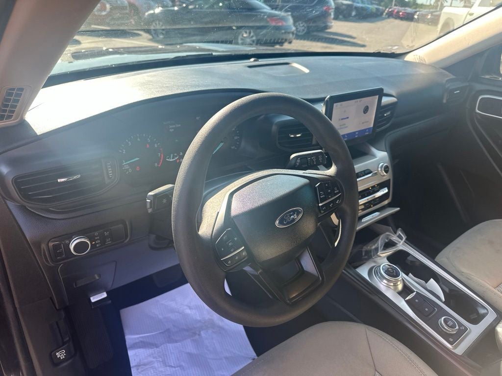 2022 Ford Explorer Base