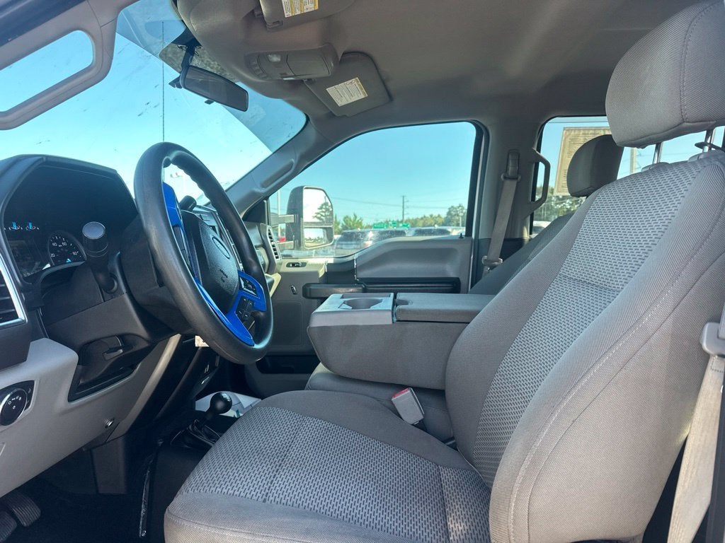 2017 Ford F-350SD XLT DRW