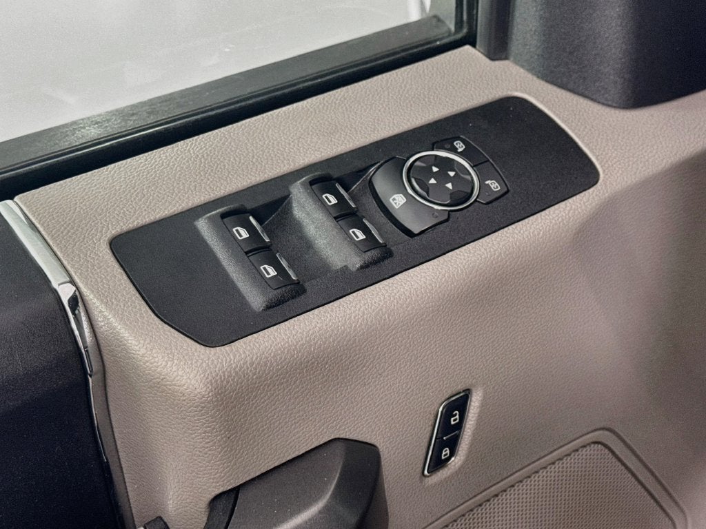 2017 Ford F-350SD XLT DRW