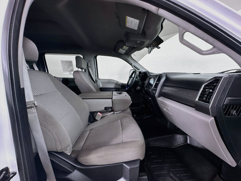 2017 Ford F-350SD XLT DRW