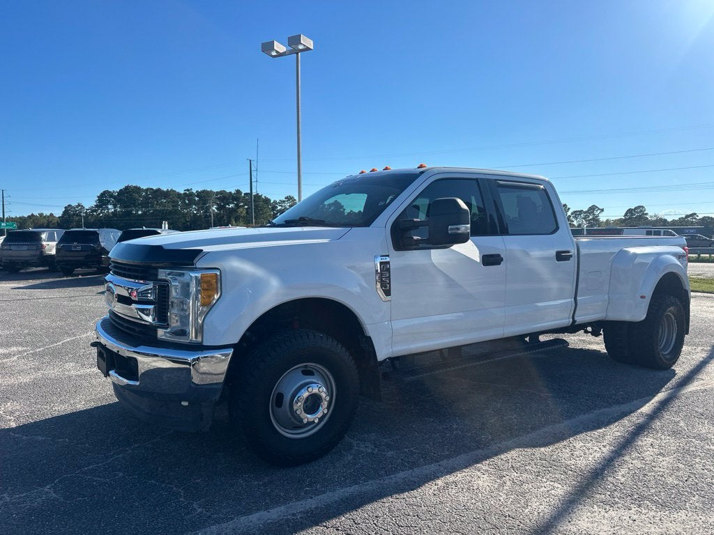 2017 Ford F-350SD XLT DRW