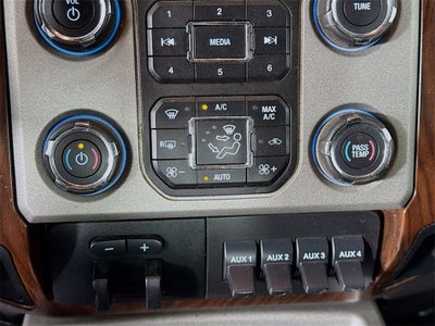 2015 Ford F-350SD Lariat DRW