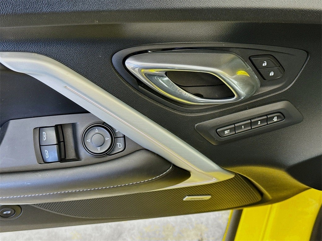 2017 Chevrolet Camaro 2LT 2LT