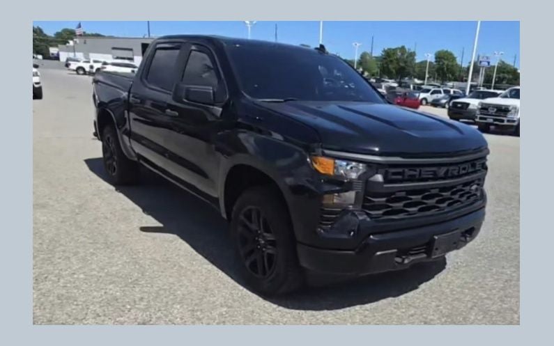 2022 Chevrolet Silverado 1500 Custom