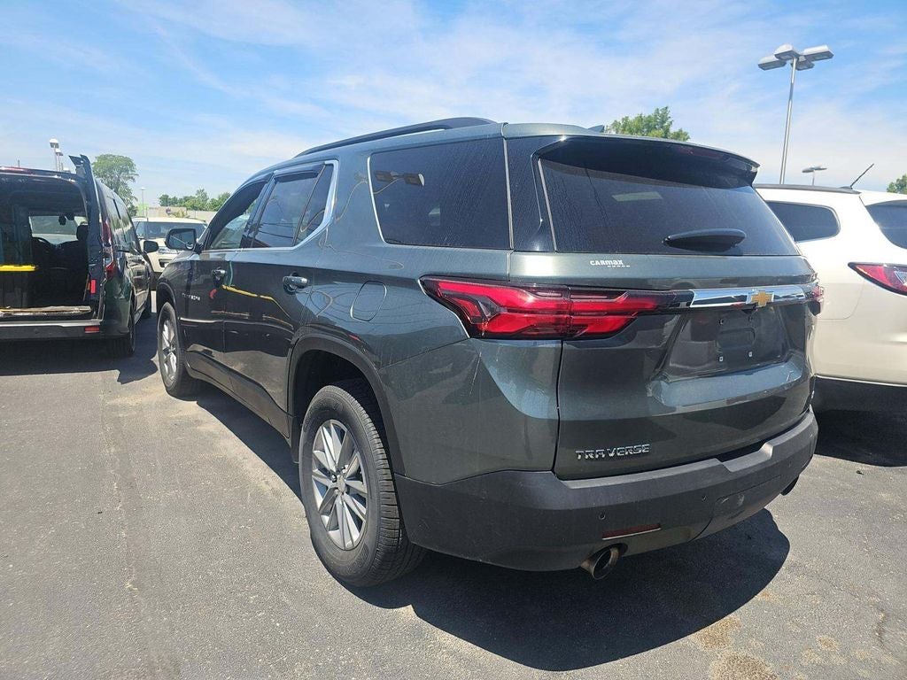 2022 Chevrolet Traverse LT Leather
