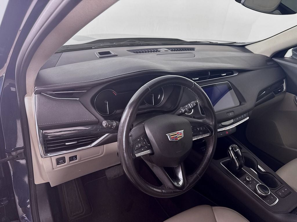 2020 Cadillac XT4 Premium Luxury