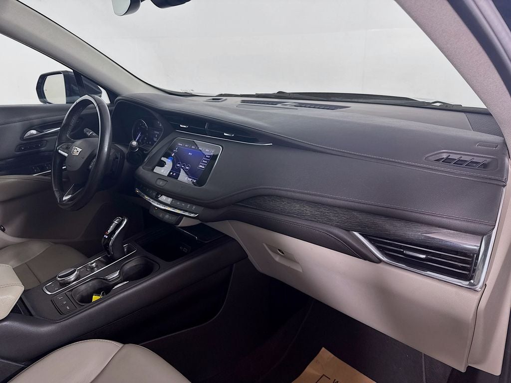 2020 Cadillac XT4 Premium Luxury