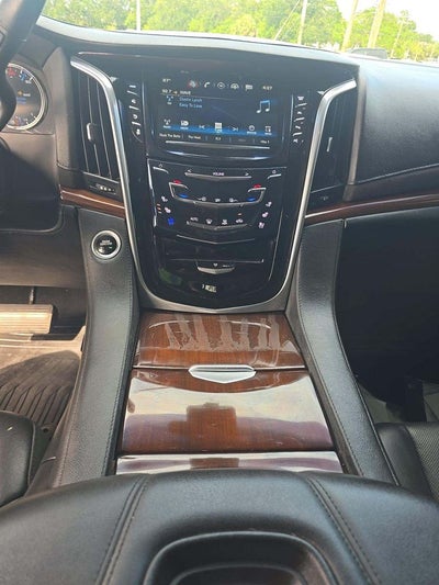 2019 Cadillac Escalade Luxury
