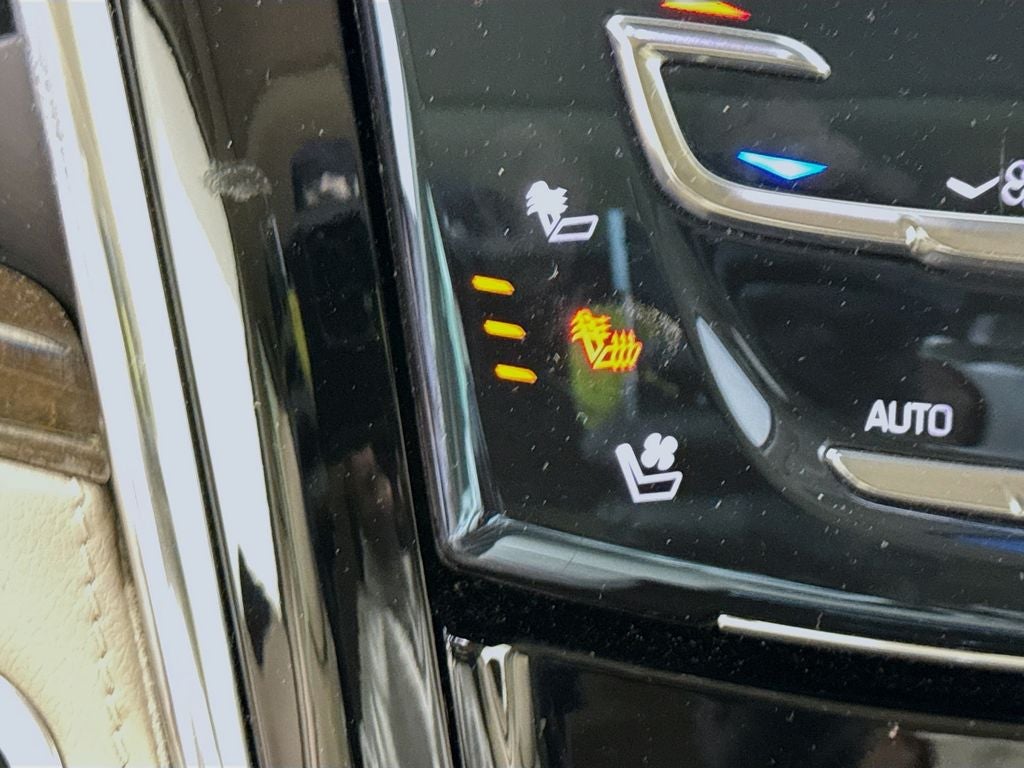 2018 Cadillac Escalade Luxury