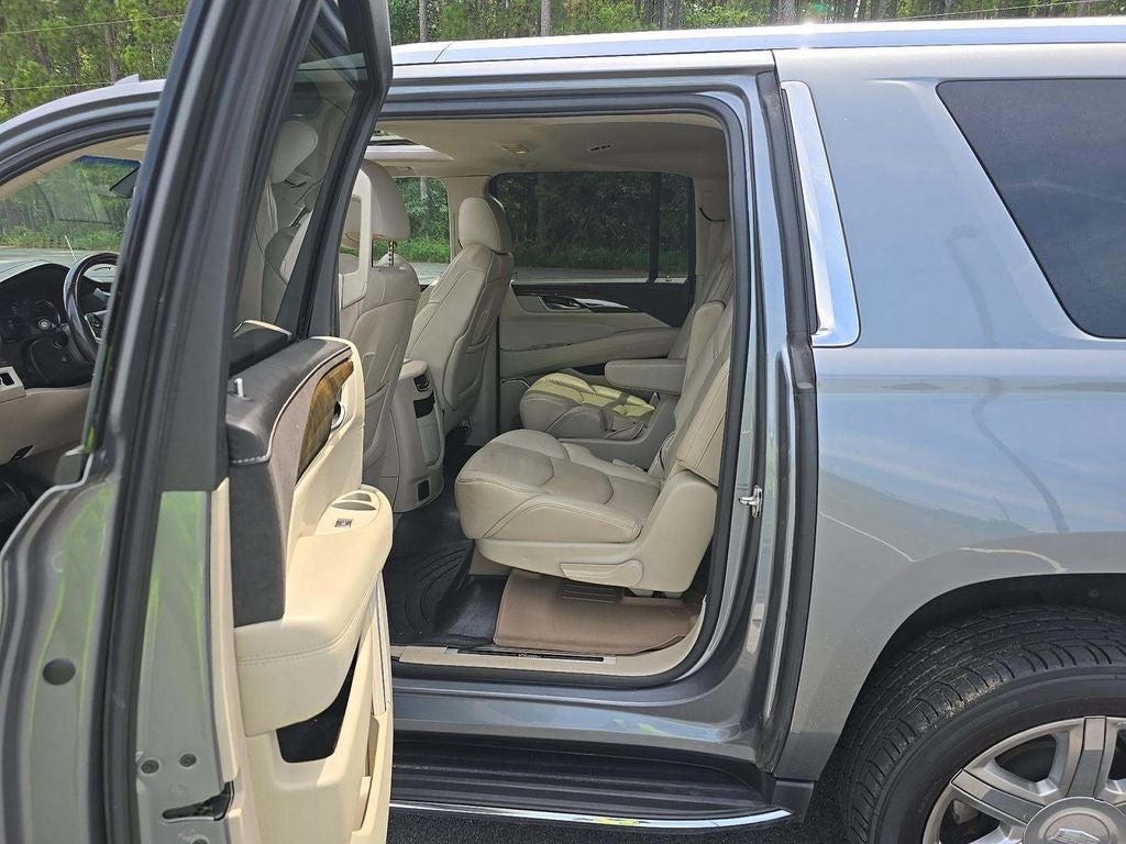2020 Cadillac Escalade ESV Luxury