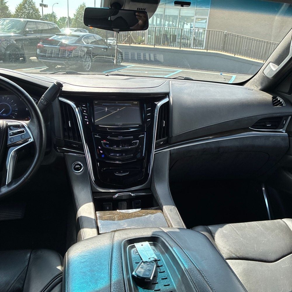 2017 Cadillac Escalade Platinum Edition