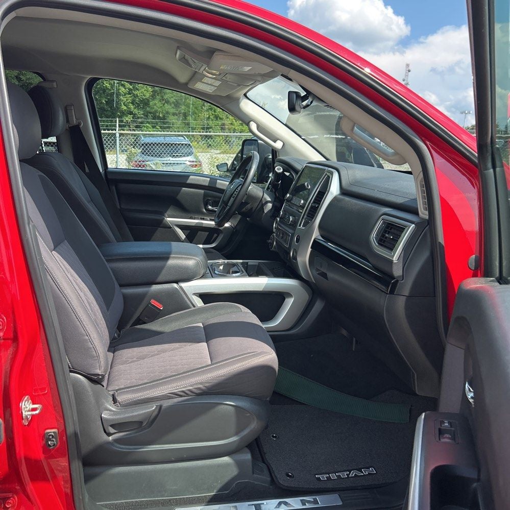 2021 Nissan Titan SV