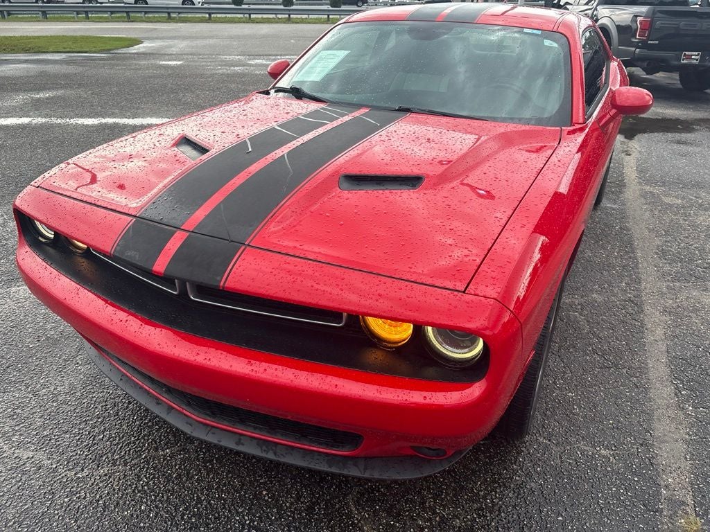 2015 Dodge Challenger SXT