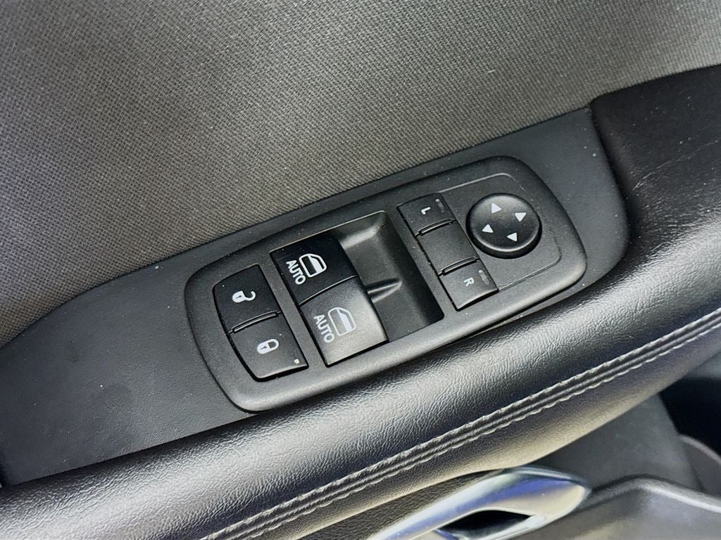 2018 Dodge Challenger R/T Shaker