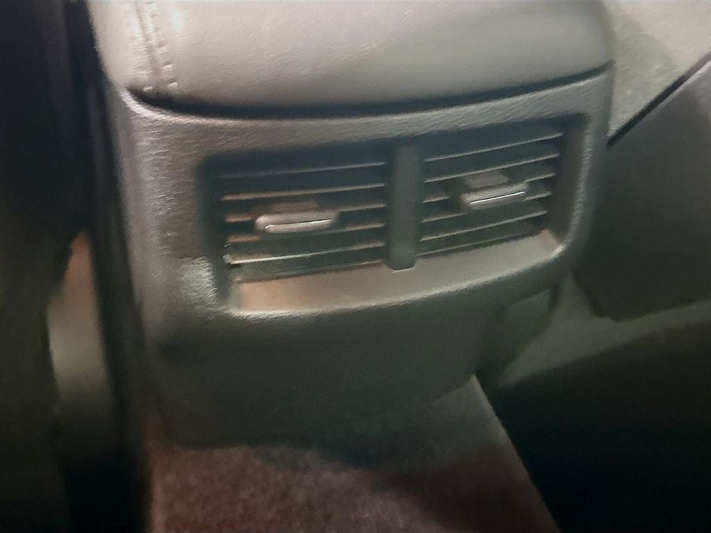 2018 Dodge Challenger R/T Shaker