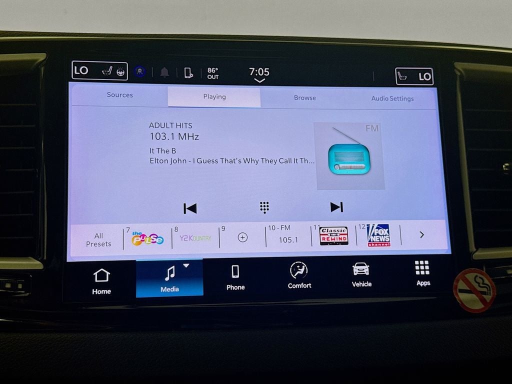 2024 Chrysler Pacifica Touring L