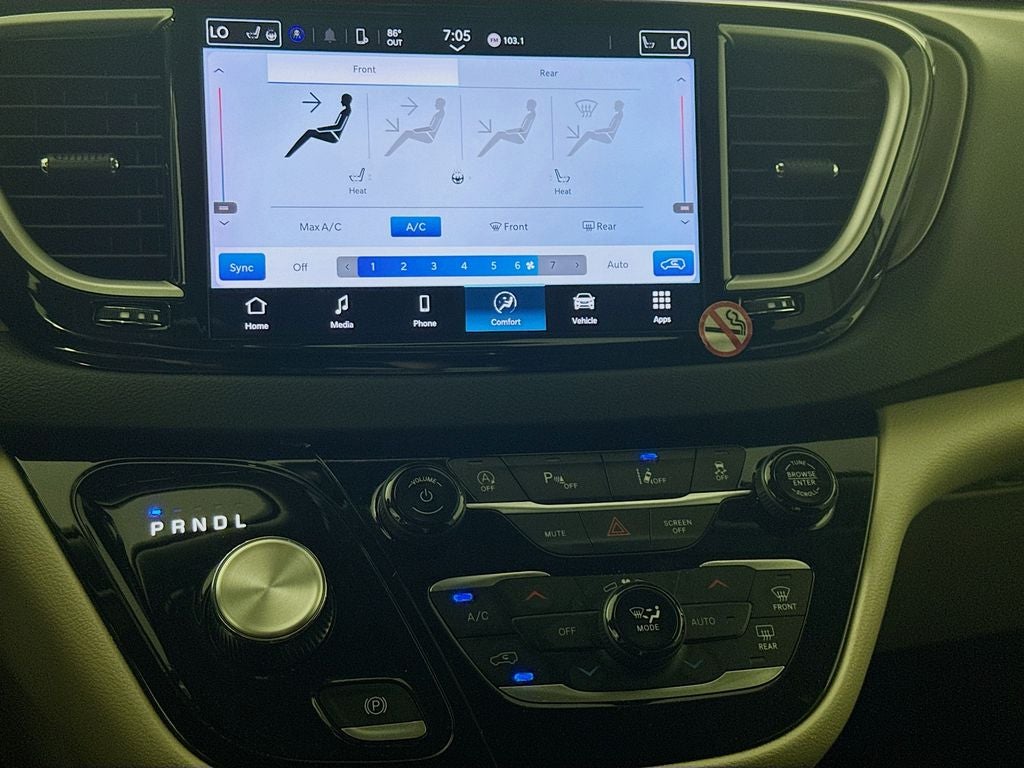 2024 Chrysler Pacifica Touring L