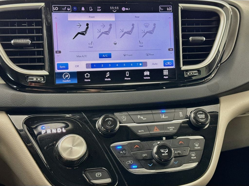 2024 Chrysler Pacifica Touring L