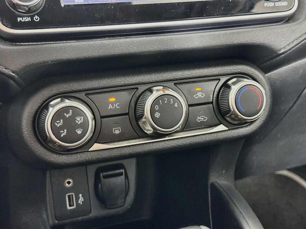 2020 Nissan Versa 1.6 S