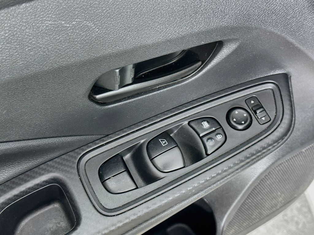 2020 Nissan Versa 1.6 S