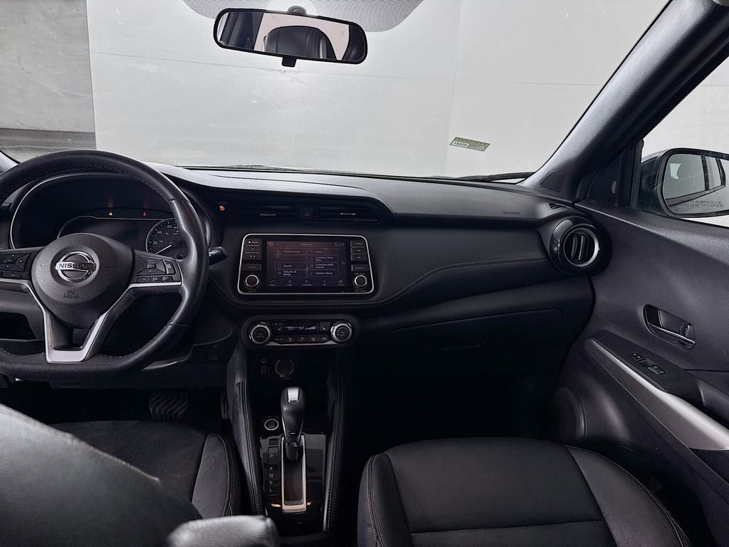 2019 Nissan Kicks SR