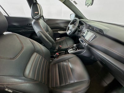 2019 Nissan Kicks SR