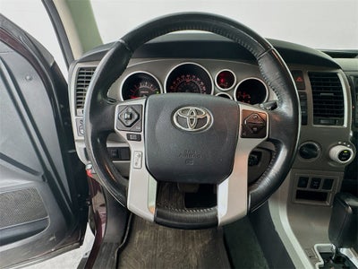 2016 Toyota Sequoia SR5 5.7L