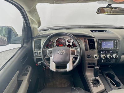 2016 Toyota Sequoia SR5 5.7L