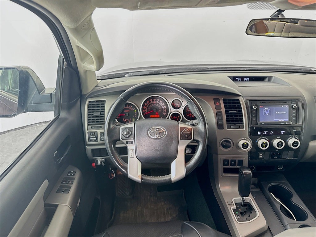 2016 Toyota Sequoia SR5 5.7L