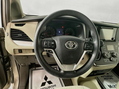 2016 Toyota Sienna LE 8 Passenger