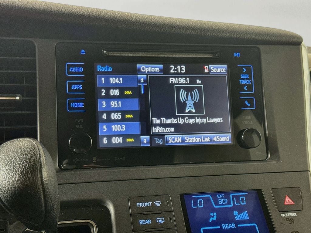 2016 Toyota Sienna LE 8 Passenger