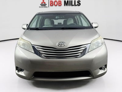 2016 Toyota Sienna LE 8 Passenger