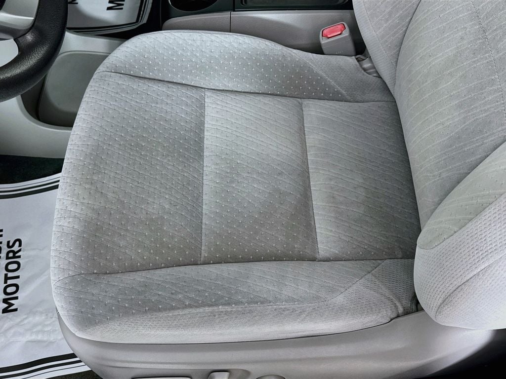 2015 Toyota Sienna LE 8 Passenger