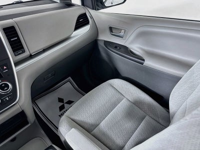 2015 Toyota Sienna LE 8 Passenger