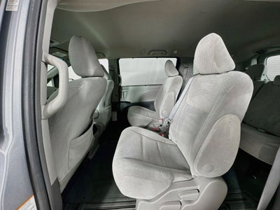 2015 Toyota Sienna LE 8 Passenger