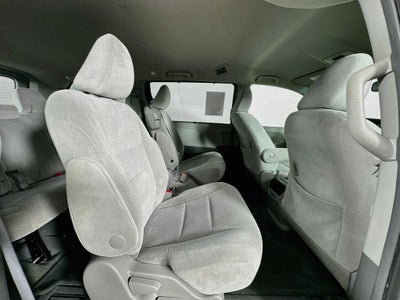 2015 Toyota Sienna LE 8 Passenger