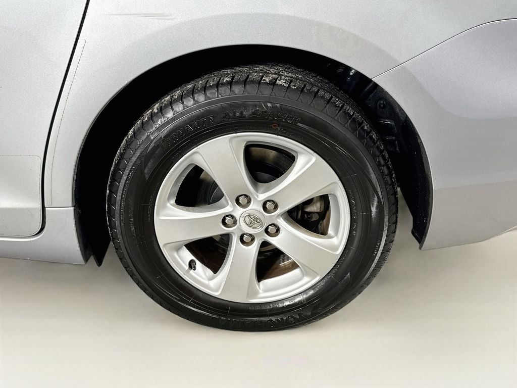 2015 Toyota Sienna LE 8 Passenger