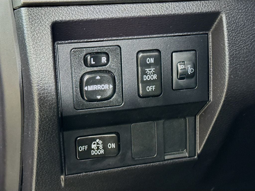 2016 Toyota Tundra SR5 4.6L V8