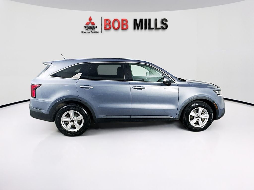 2022 Kia Sorento LX