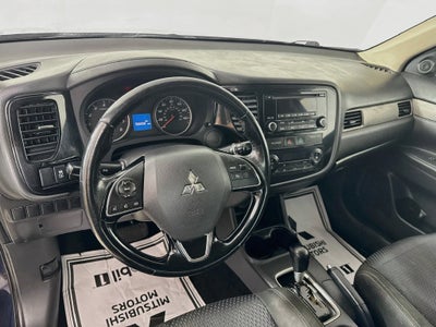 2016 Mitsubishi Outlander ES
