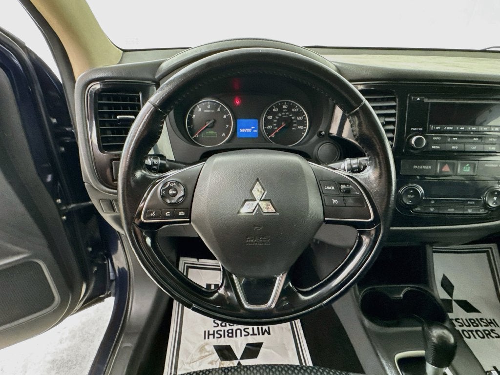 2016 Mitsubishi Outlander ES