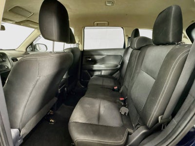 2016 Mitsubishi Outlander ES