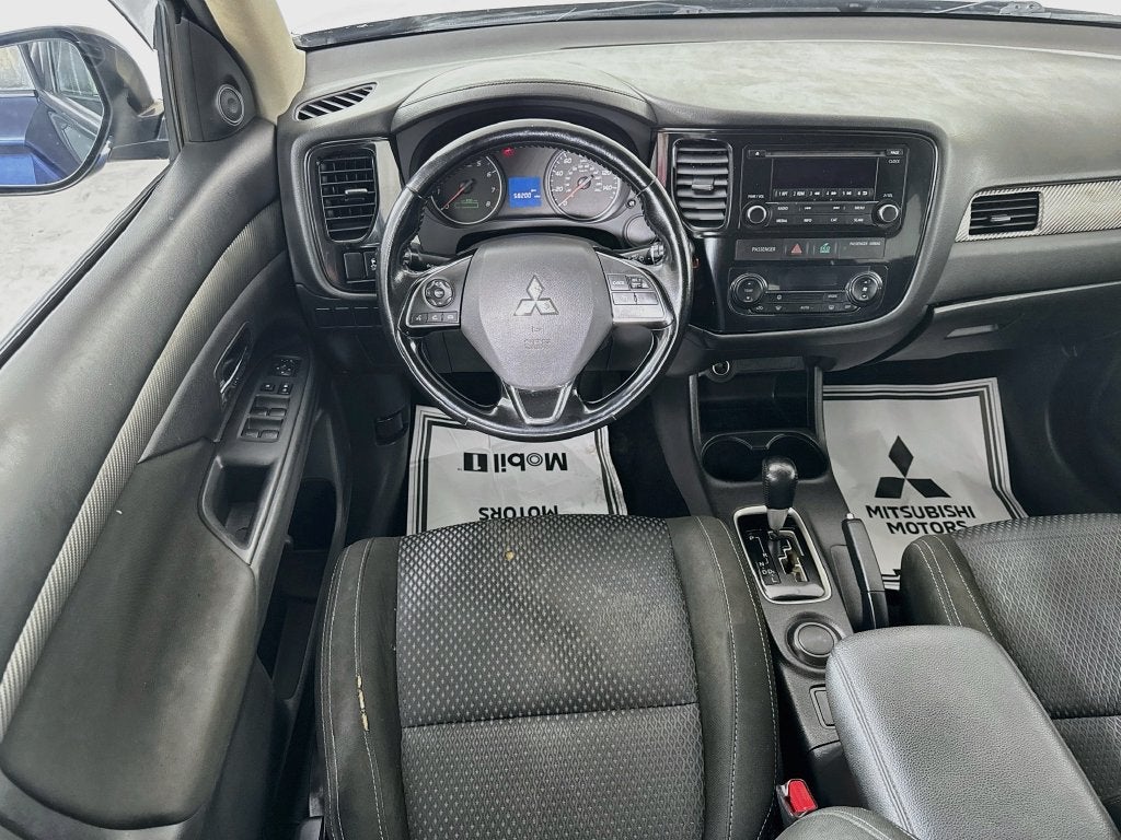 2016 Mitsubishi Outlander ES