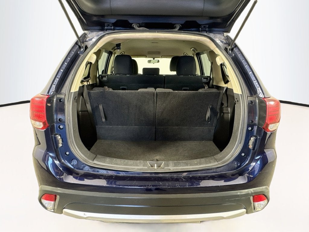 2016 Mitsubishi Outlander ES