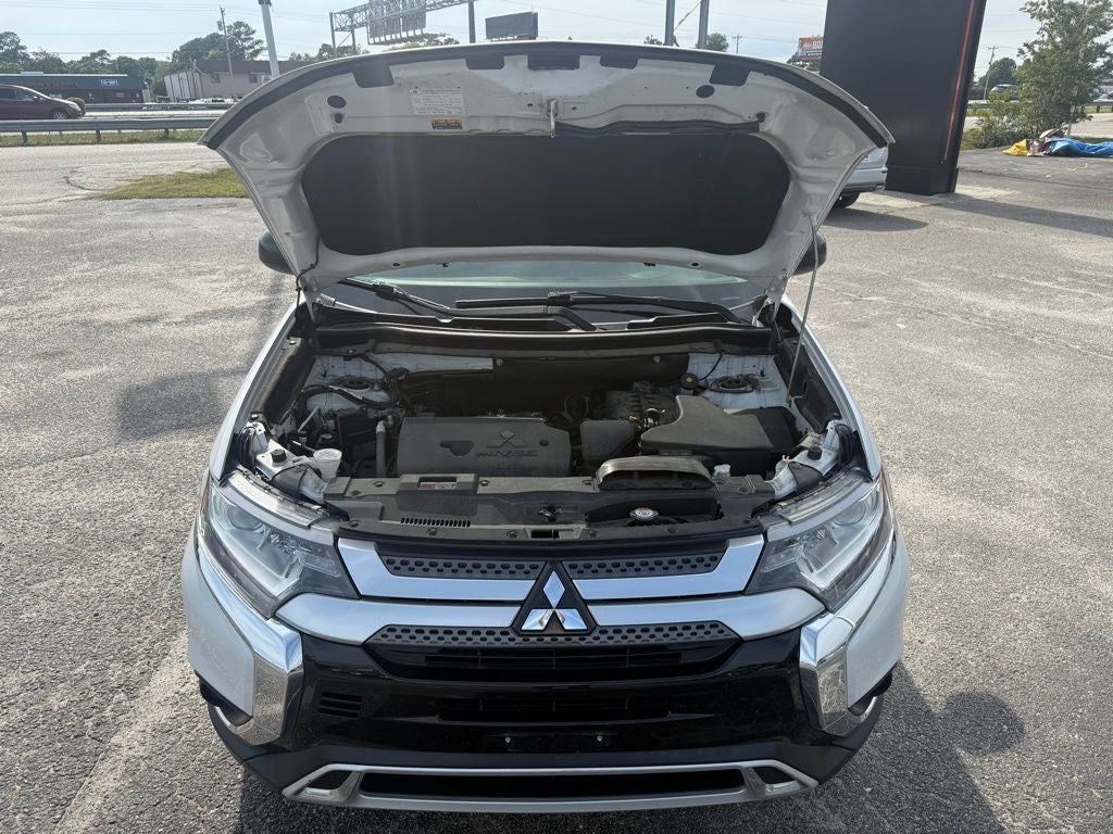 2019 Mitsubishi Outlander ES