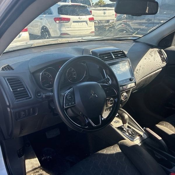 2025 Mitsubishi Outlander Sport 2.0 LE