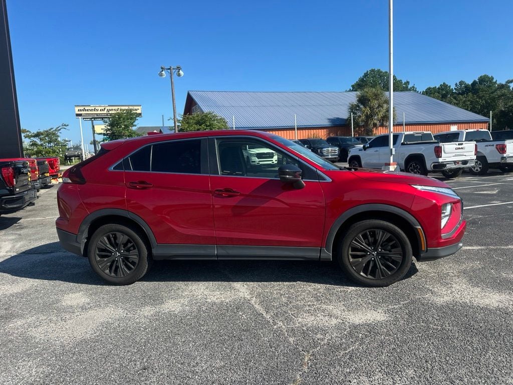 2022 Mitsubishi Eclipse Cross LE