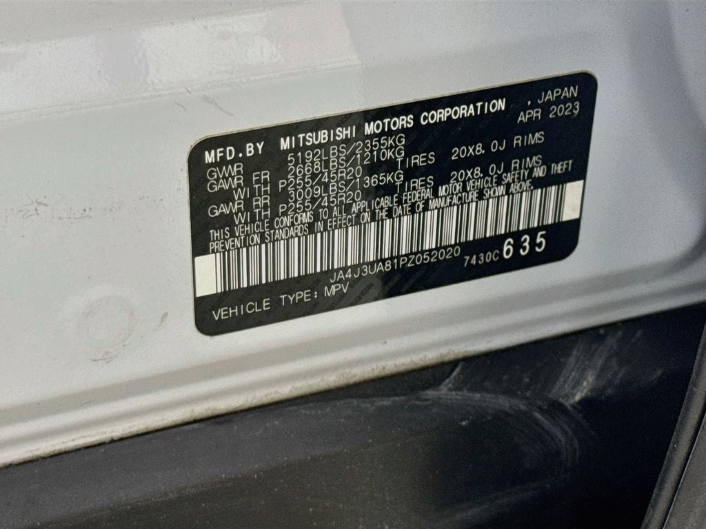 2023 Mitsubishi Outlander SE
