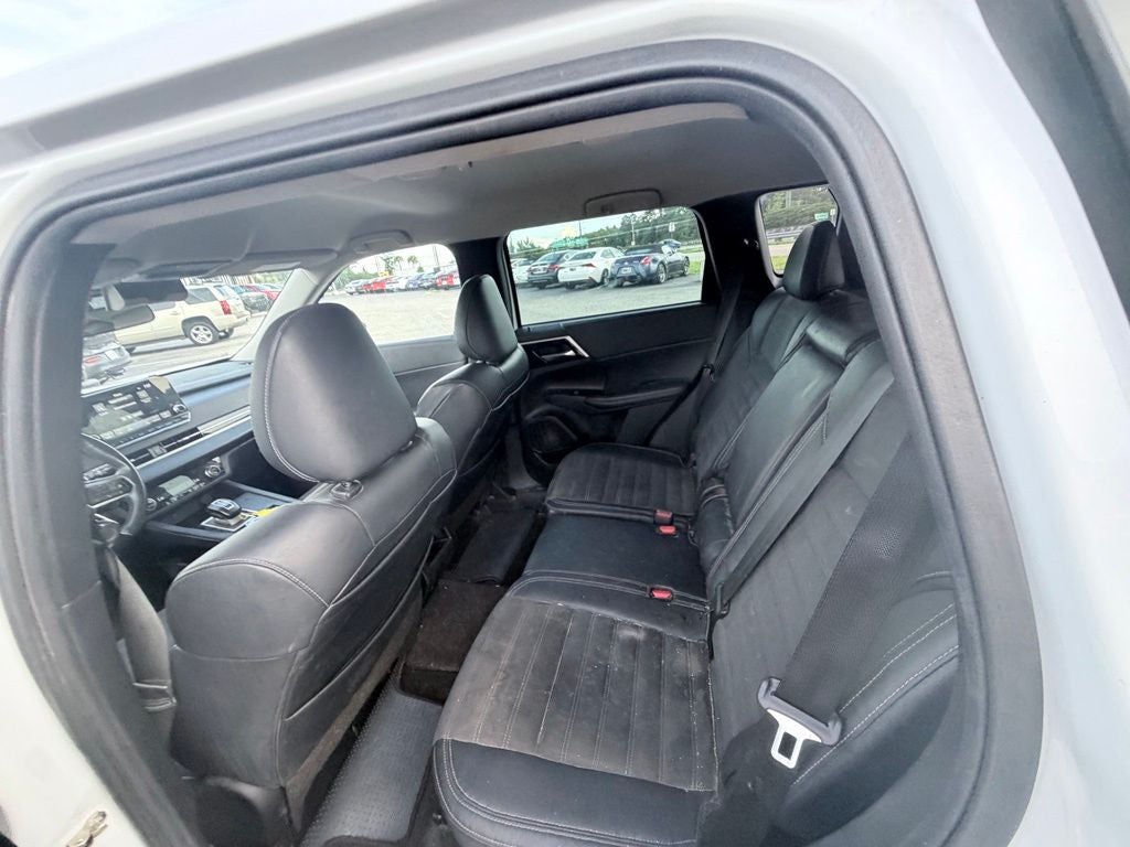 2023 Mitsubishi Outlander SE